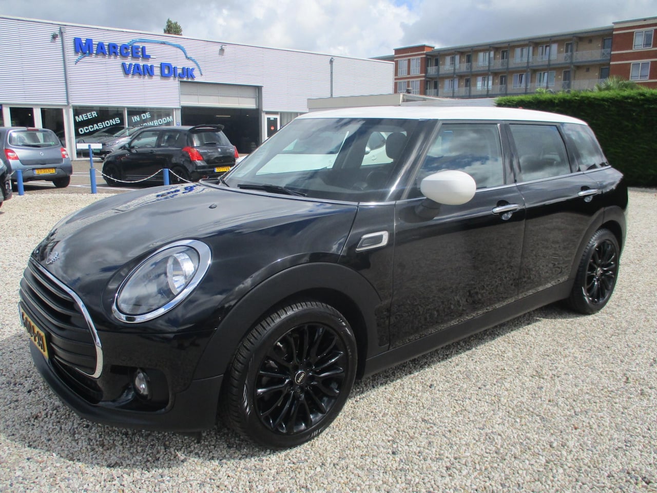 MINI Clubman - Mini 1.5 Cooper Business Edition Automaat - AutoWereld.nl