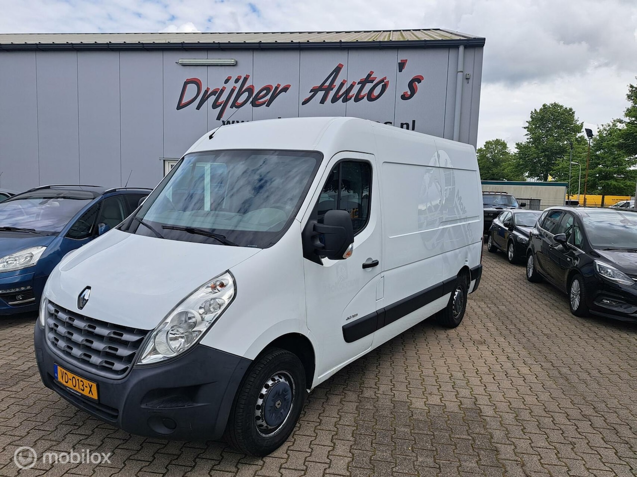 Renault Master - bestel T35 2.3 dCi L2H2 Eco - AutoWereld.nl