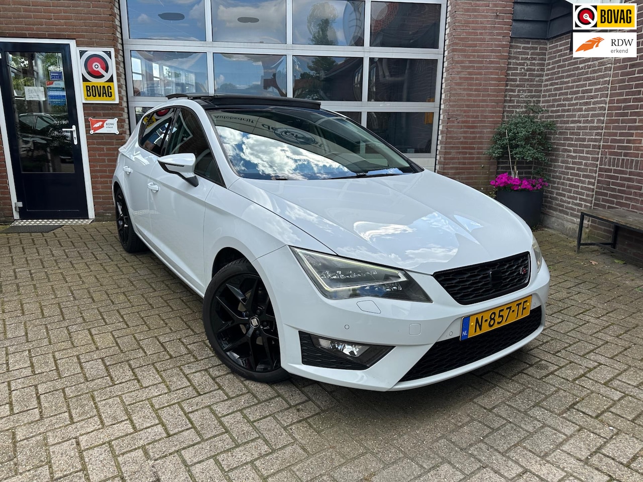 Seat Leon - 1.4 TSI FR | PANO/NAVI/CRUISE |CARPLAY | LEDER |VOLL - AutoWereld.nl