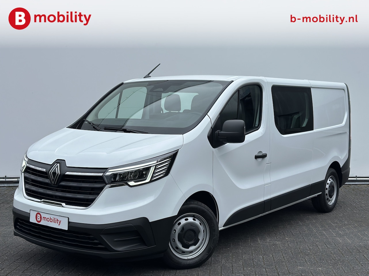 Renault Trafic - 2.0 Blue dCi 130PK T29 L2H1 Dub. Cabine 6-pers. | Trekhaak | Apple CarPlay | Cruise Contro - AutoWereld.nl