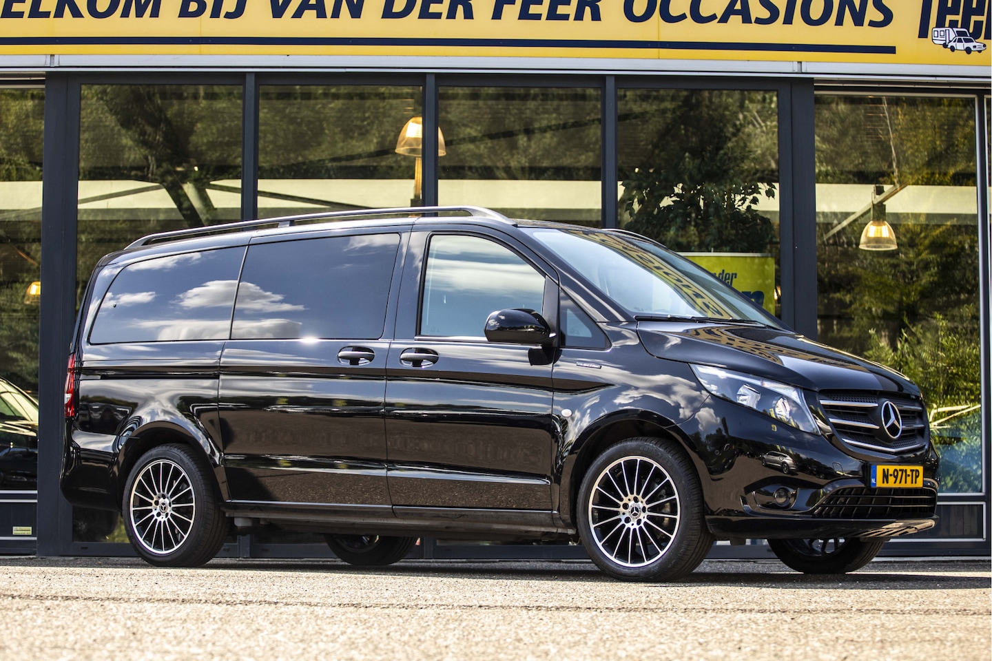 Mercedes-Benz eVito Tourer - PRO L2 PRO L2 - AutoWereld.nl