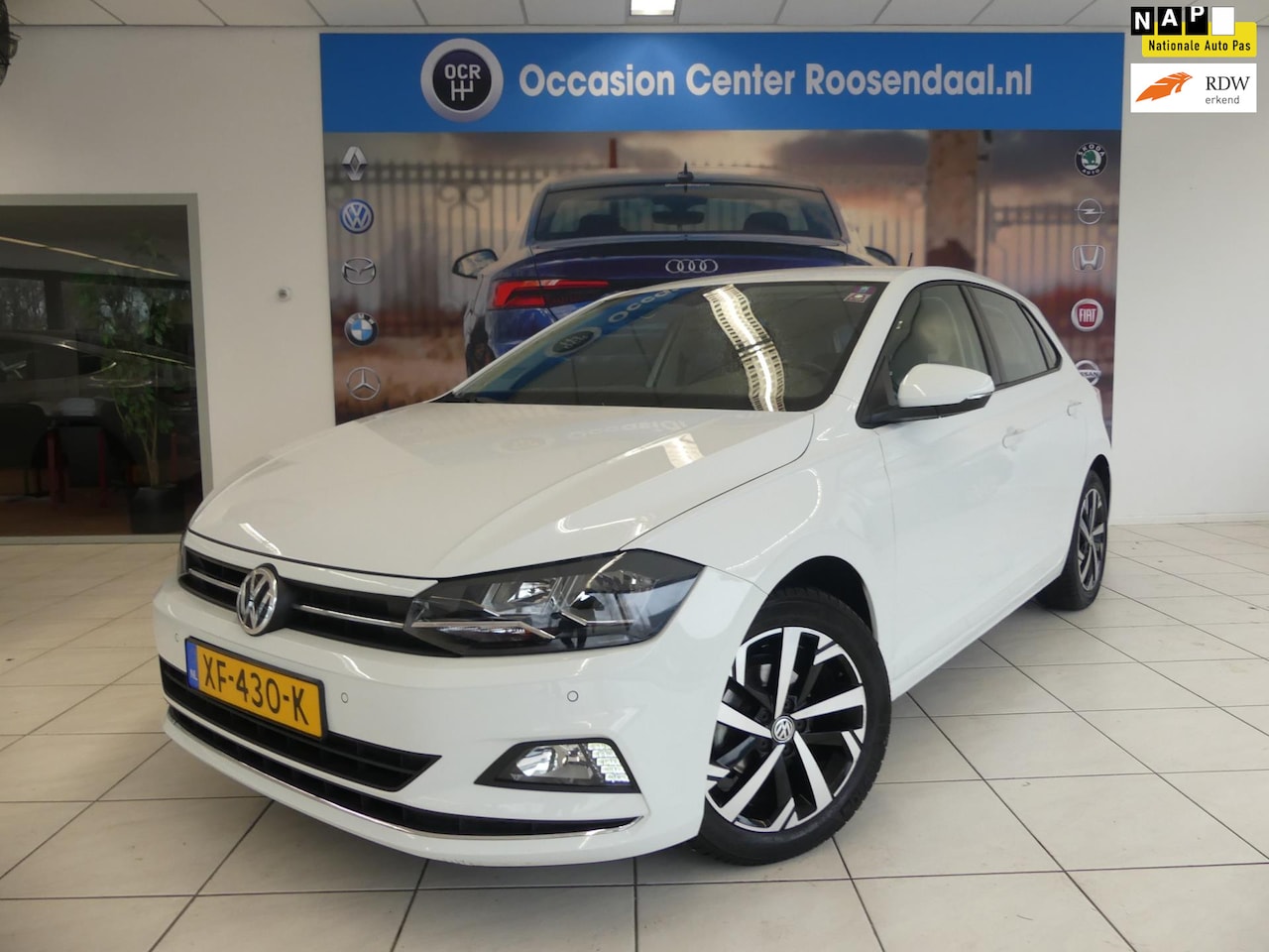 Volkswagen Polo - 1.0 TSI Highline AppleCarPlay PDC LMV ACC 1e Eigenaar NAP! Boekjes + 2 sleutels - AutoWereld.nl