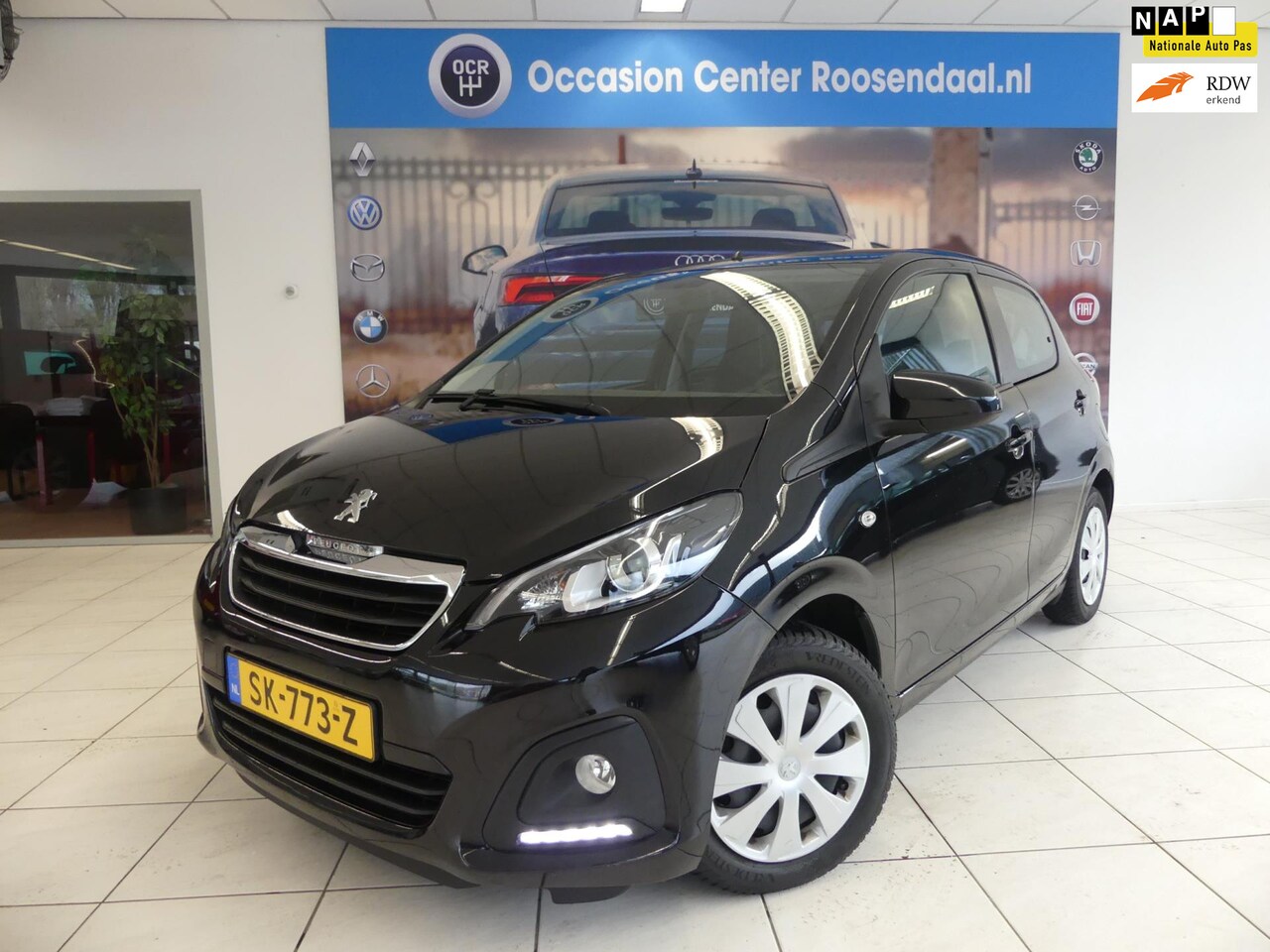 Peugeot 108 - 1.0 e-VTi Active 1.0 e-VTi Active 5-deurs, Airco Centralevergrendeling Elek-ramen NAP 1e Eigenaar Boekjes + - AutoWereld.nl