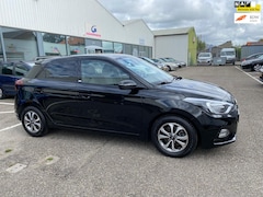 Hyundai i20 - 1.0 T-GDI Premium CARPLAY | STOEL/STUUR VERWARM.| CAMERA | CRUISE | DEALER ONDERHOUDEN | N