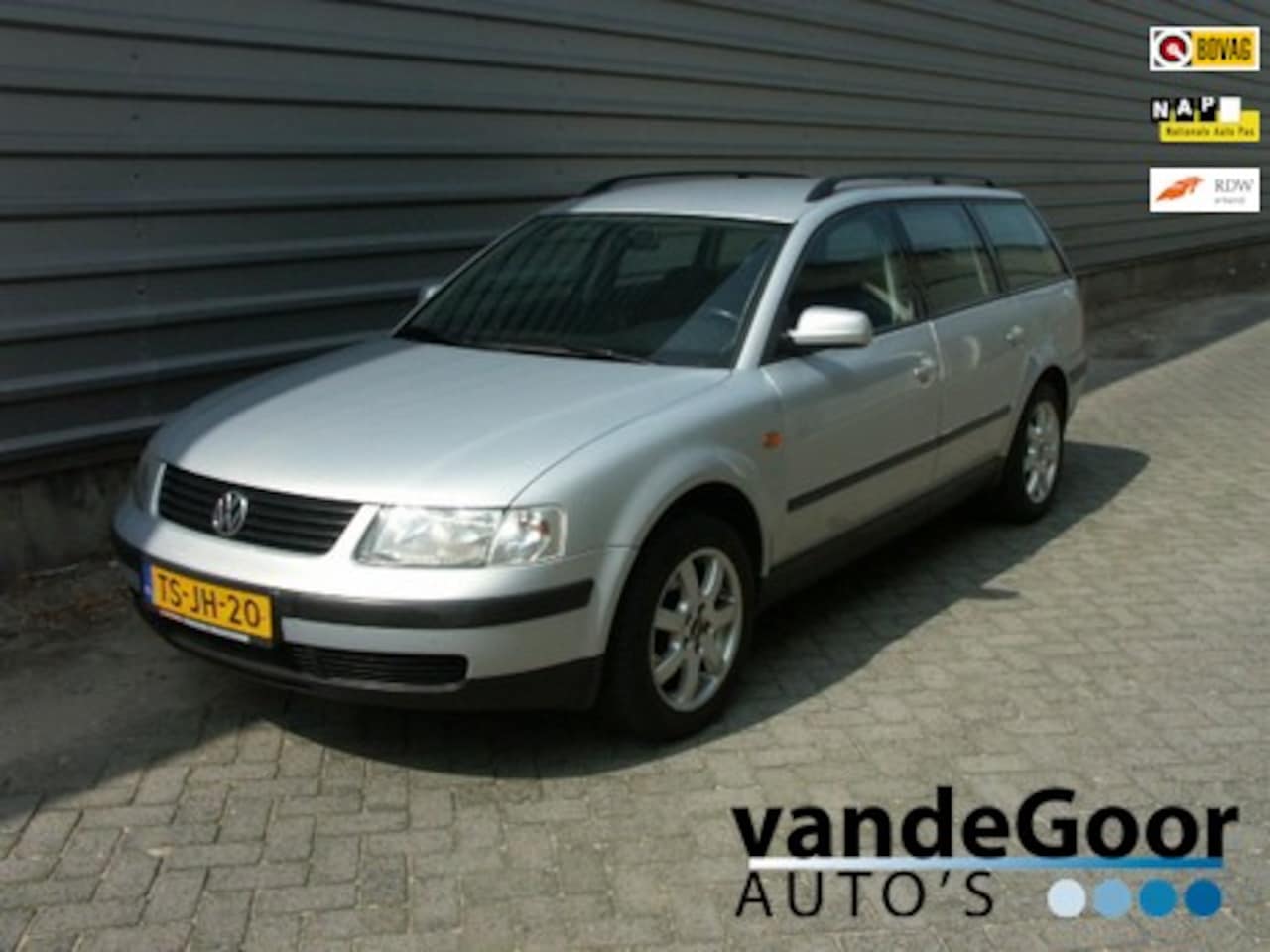 Volkswagen Passat Variant - 1.8-5V Trendline 1.8-5V Trendline - AutoWereld.nl