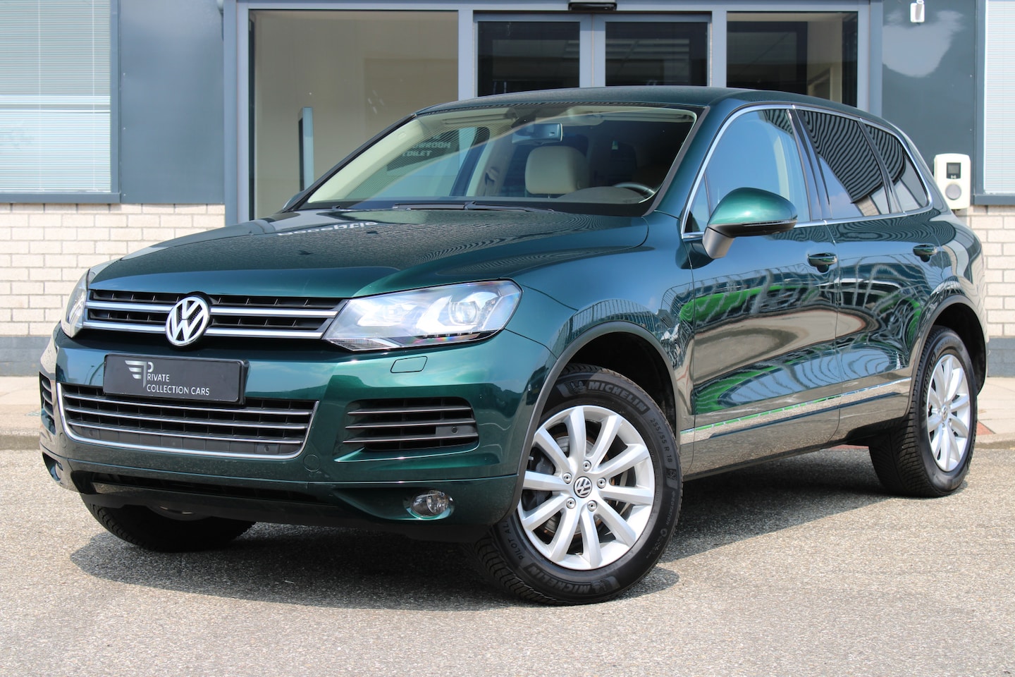 Volkswagen Touareg - 3.6 FSI V6 Winter en zomerset - AutoWereld.nl