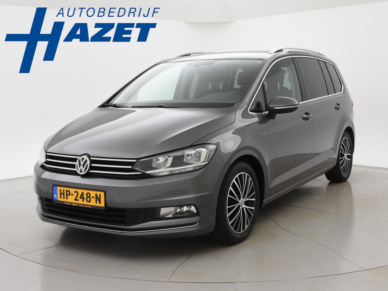 Volkswagen Touran - 1.2 TSI HIGHLINE 7-PERSOONS + ADAPTIVE CRUISE / TREKHAAK / ELEKT. ACHTERKLEP - AutoWereld.nl