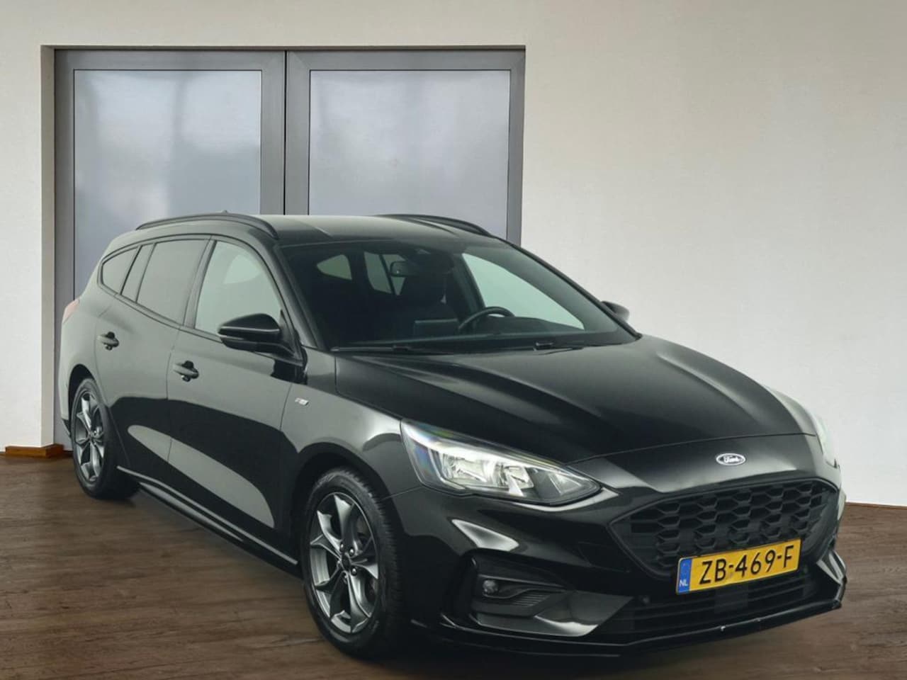 Ford Focus Wagon - 1.0 EcoBoost ST Line*ECC*CRUISE*NAVI* - AutoWereld.nl