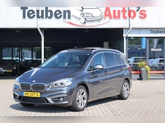 BMW 2-serie Gran Tourer - 220d xDrive Luxury 7p. Head up display, Panormadak, Schuif- kanteldak, Adaptieve cruise co