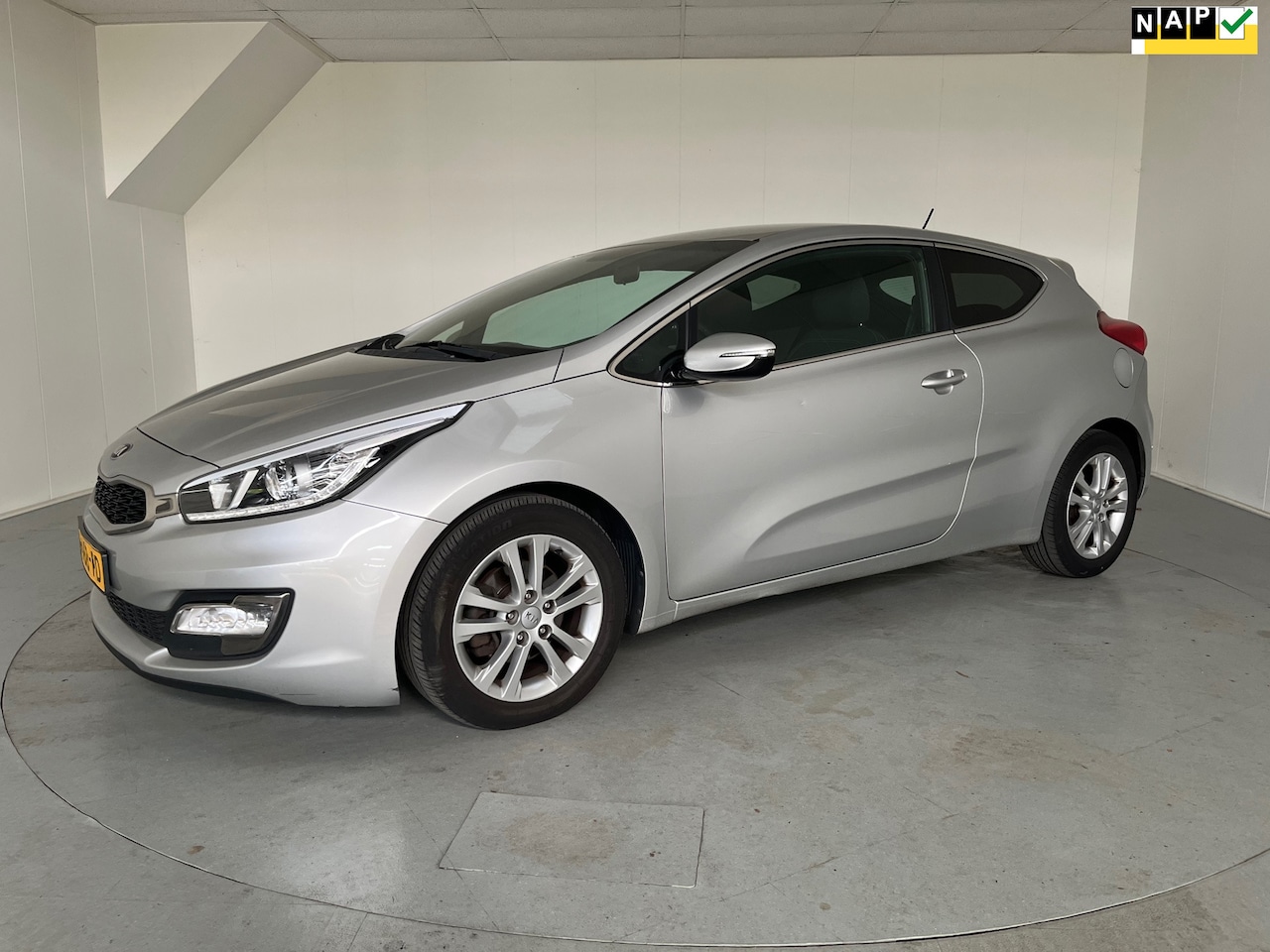 Kia Cee'd - CEED CRDI Airco, LMV - AutoWereld.nl