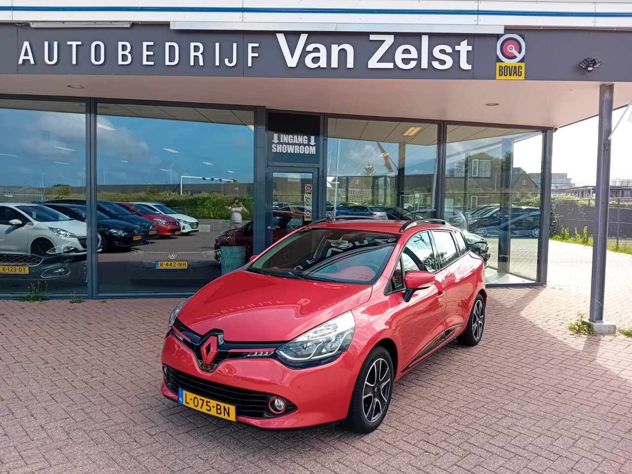 Renault Clio Estate - 0.9 TCe Dynamique 0.9 TCe Dynamique, Airco(automatisch), Multimediasysteem, Navigatie, Bluetooth telefoonver - AutoWereld.nl