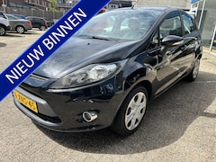 Ford Fiesta - 1.25 Trend 5 deurs airco nieuwe apk