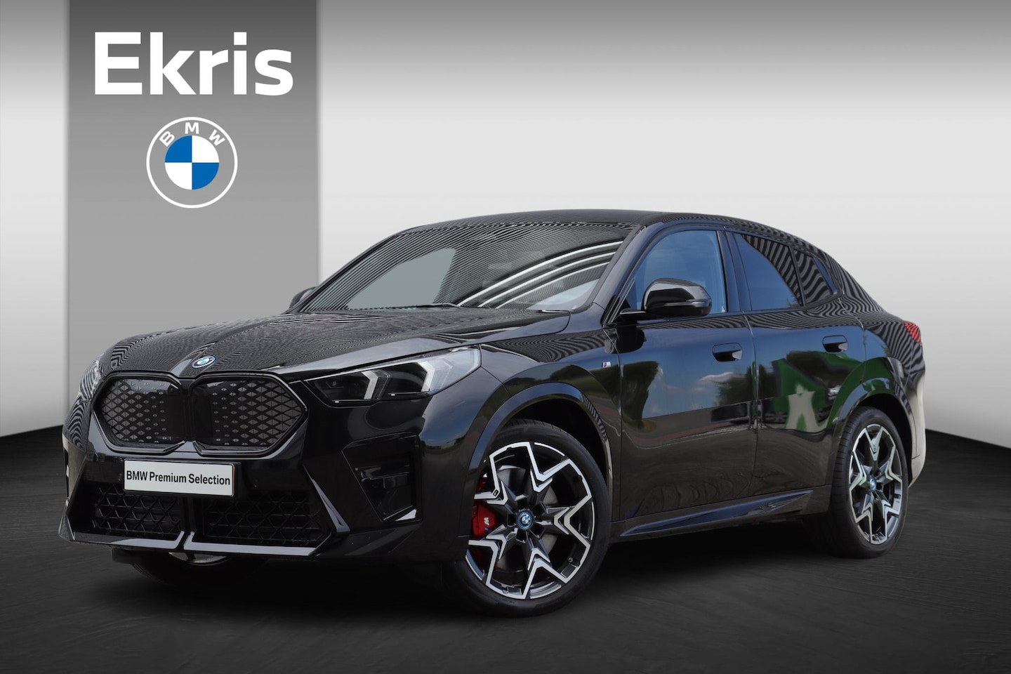 BMW iX2 - xDrive30 | M Sportpakket Pro | Innovationpack | Trekhaak | Panodak | Harman Kardon | Parki - AutoWereld.nl