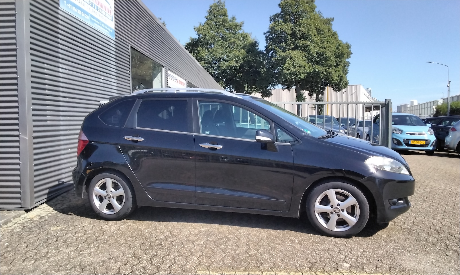 Honda FR-V - 1.8i Trend - AutoWereld.nl