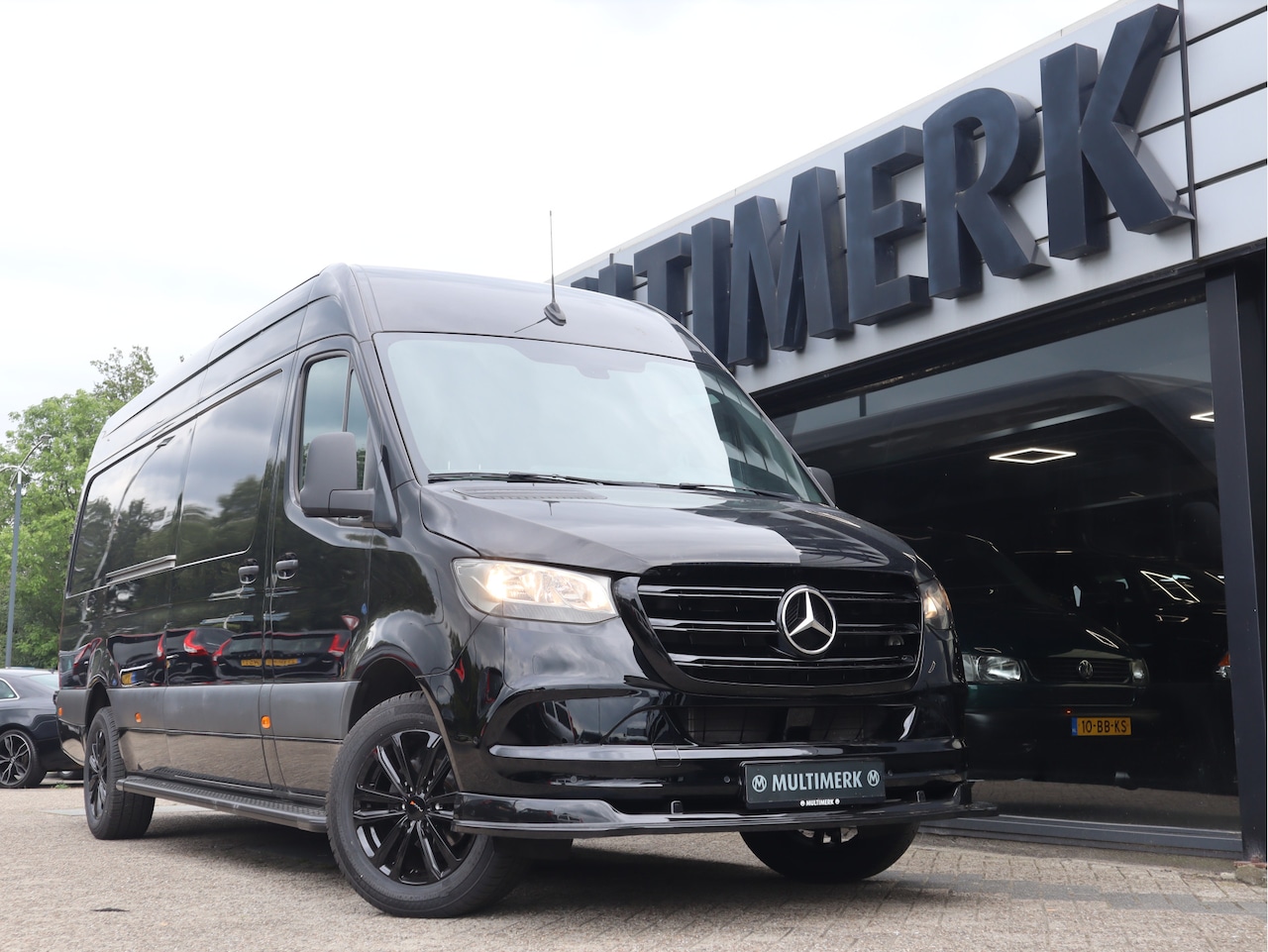 Mercedes-Benz Sprinter - 315 AUTOMAAT L3H2 BLACK EDITION - AutoWereld.nl