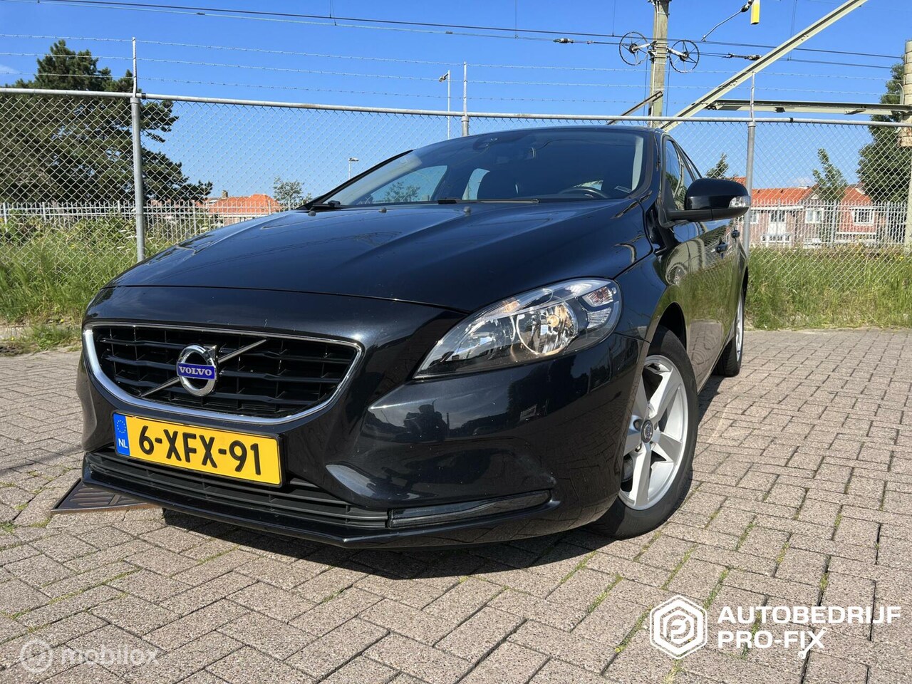 Volvo V40 - 2.0 D4 Momentum Business 2.0 D4 Momentum Business - AutoWereld.nl