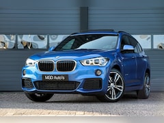 BMW X1 - xDrive20i M-Sport M-Pakket /PANODAK/HUD/LEDER/CAMERA/STOELVERW./GROOT NAVI