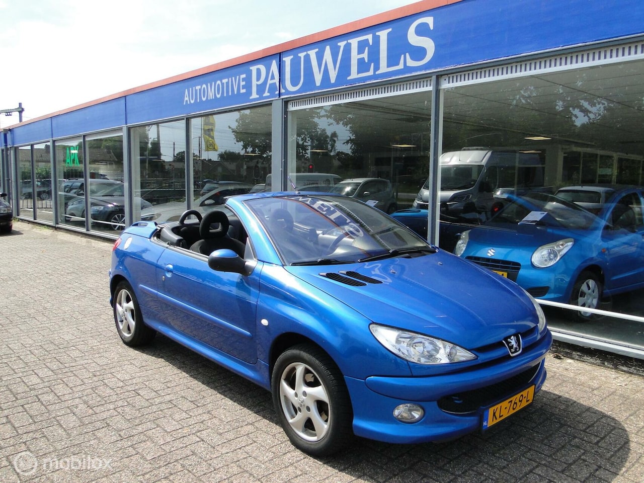 Peugeot 206 CC - 1.6-16V 1.6-16V, benzine, schakel, 2004, 131586 km - AutoWereld.nl