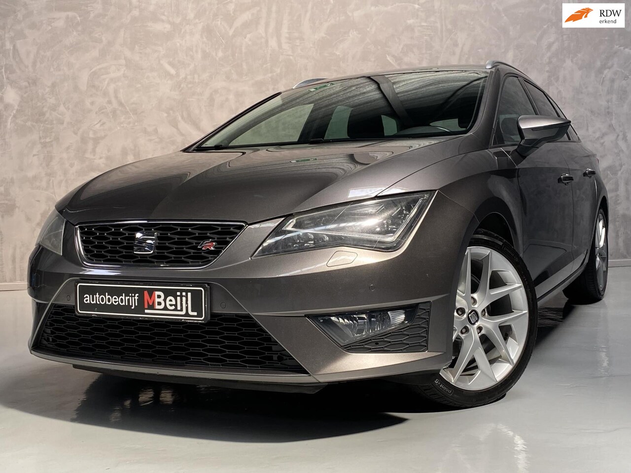 Seat Leon ST - 1.4 TSI FR Business /Led /Stoelverwarming /alcantara - AutoWereld.nl