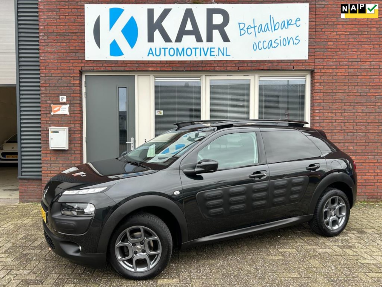 Citroën C4 Cactus - 1.2 PureTech Shine Automaat - Camera - NAP - AutoWereld.nl