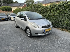 Toyota Yaris - 1.3 VVTi Sol | Airco | Elekt. Ramen | Radio / CD | APK tot 21-09-2025