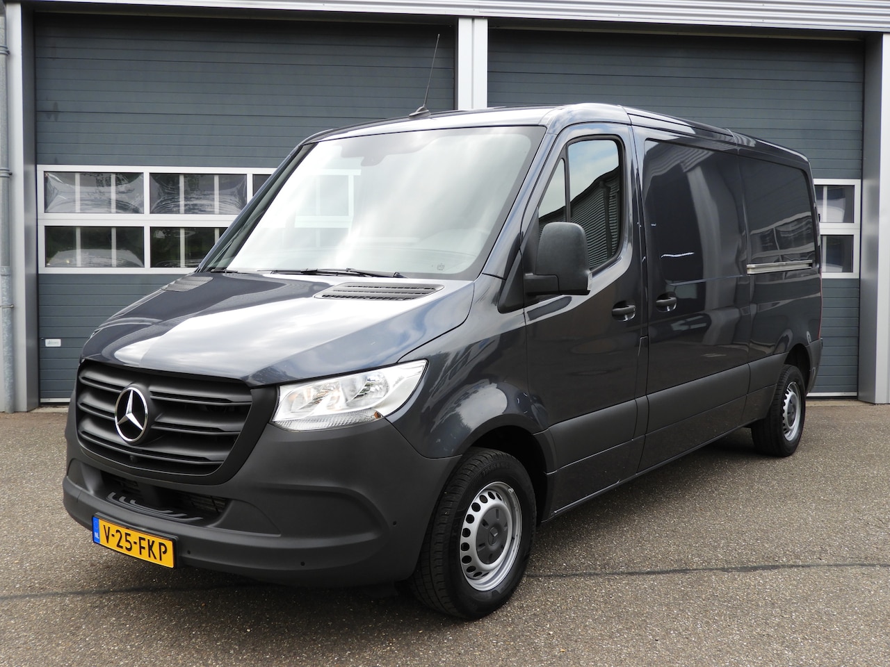 Mercedes-Benz Sprinter - 214 2.2 CDI L2H1 AIRCO | 360° CAMERA | 2X SCHUIFDEUR - AutoWereld.nl