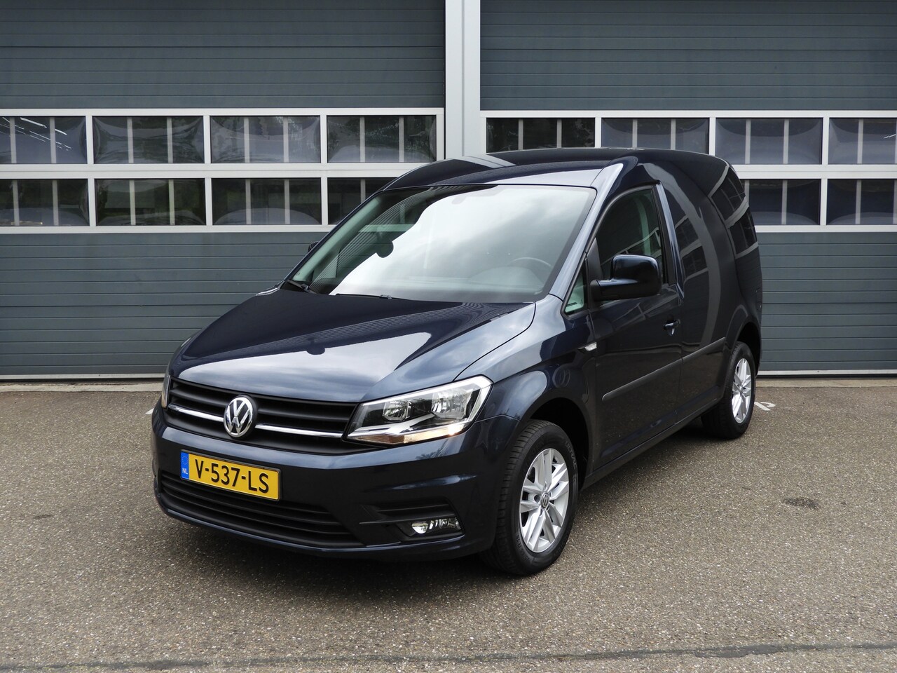 Volkswagen Caddy - 2.0 TDI L1H1 DSG 102 PK BMT Highline - AutoWereld.nl