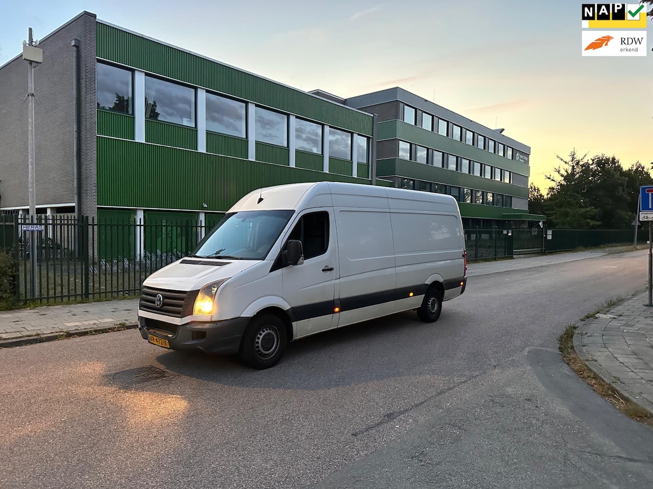 Volkswagen Crafter - 32 2.0 TDI L3H2. Maxi.Maxi.Clima.Navi - AutoWereld.nl