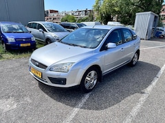 Ford Focus - 1.8-16V Ghia Flexifuel