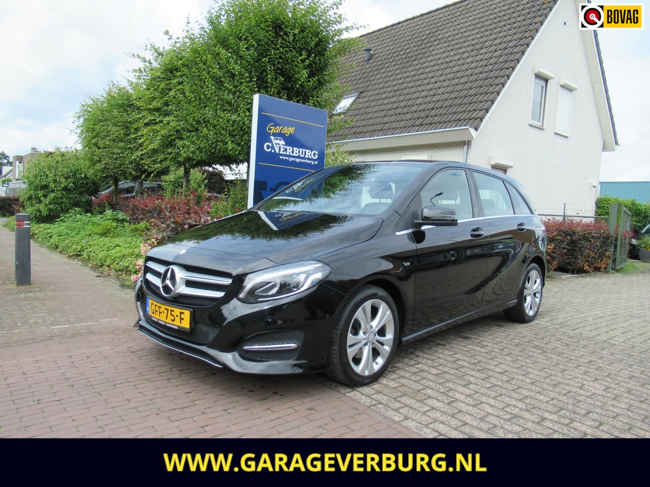 Mercedes-Benz B-klasse - 180 Prestige (Achteruitrijcamera,Cruise,PDC,Stoelverwarming,1/2 Leer) - AutoWereld.nl