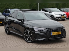 Audi A3 Limousine - 30 TFSI S edition / Panoramadak / Camera / Head-up / Luxe Leder / B&O / Carbon spoiler / D