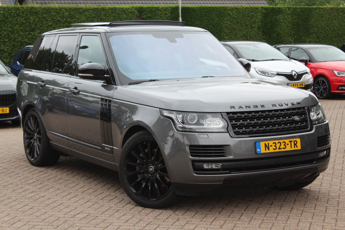 Land Rover Range Rover - 3.0 SDV6 Hybrid Autobiography / Trekhaak / Panoramadak / Head-up / 22'' / Leder / Keyless - AutoWereld.nl