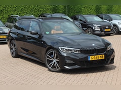 BMW 3-serie Touring - 330i High Exe. M Sport / Panoramadak / Camera / Leder / Navigatie / Cruise control / Stoel