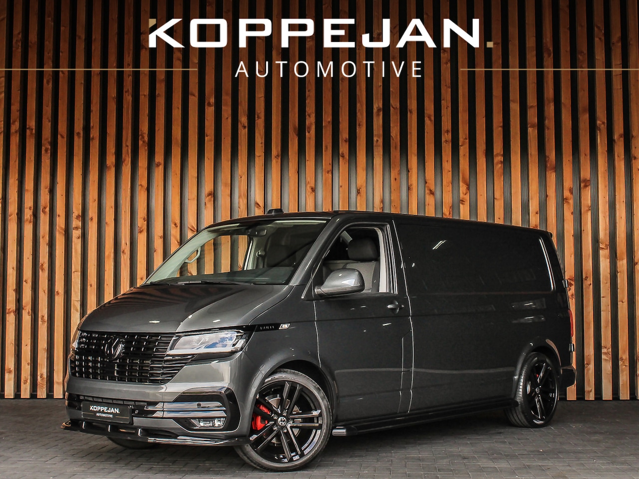 Volkswagen Transporter - 2.0 TDI 150PK DSG Bestelwagen Bulli L2H1 | LED KOPLAMPEN | SLUITHULP | DIGITALE COCKPIT | - AutoWereld.nl