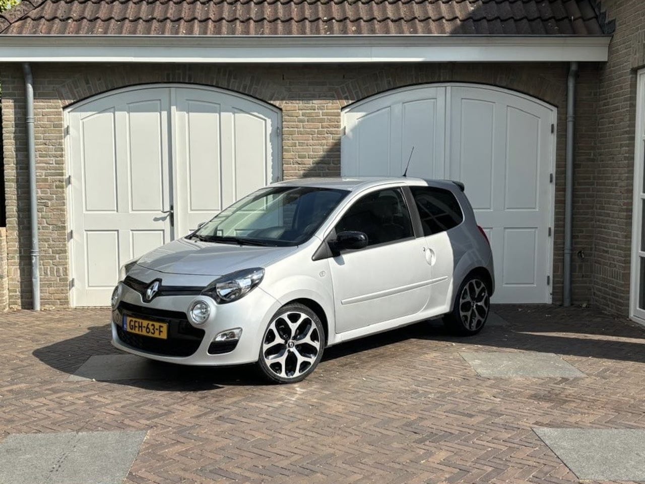 Renault Twingo - 1.2 16V Dynamique Sportieve automaat - AutoWereld.nl