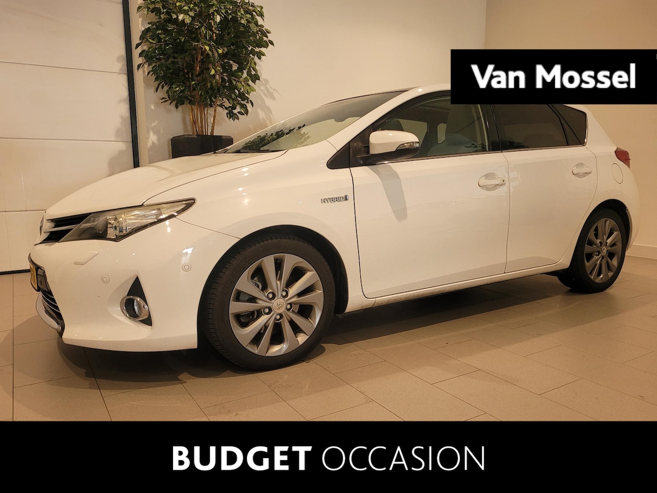 Toyota Auris - 1.8 Hybrid Lease Pro | Automaat | Navigatie | Achteruitrijcamera | Budget | - AutoWereld.nl