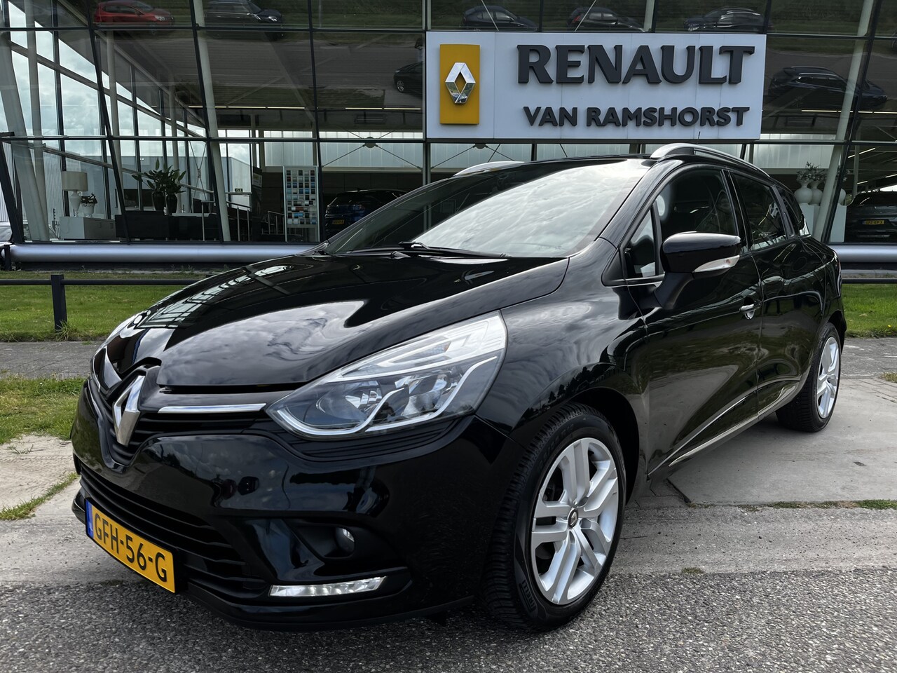 Renault Clio Estate - 0.9 TCe / Keyless / Airco / Cruise / Stoelverw. / DAB / Elek. Spiegels + Ramen / - AutoWereld.nl