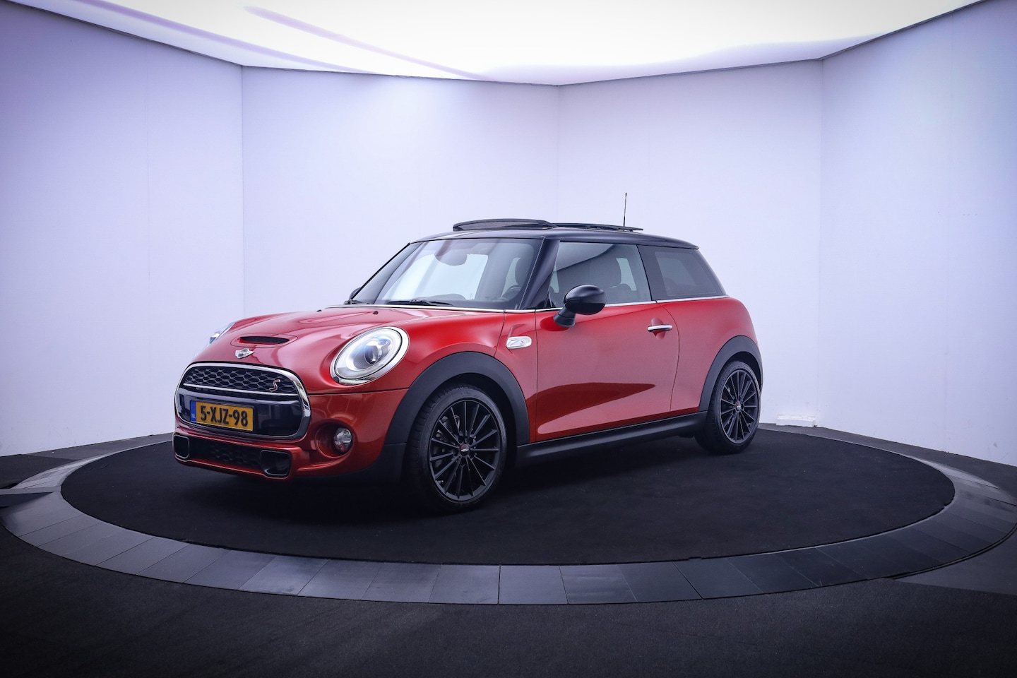 MINI Cooper S - Mini 2.0 192Pk Aut. PANO/CLIMA/LED/SPORTST./CRUISE/LMV - AutoWereld.nl