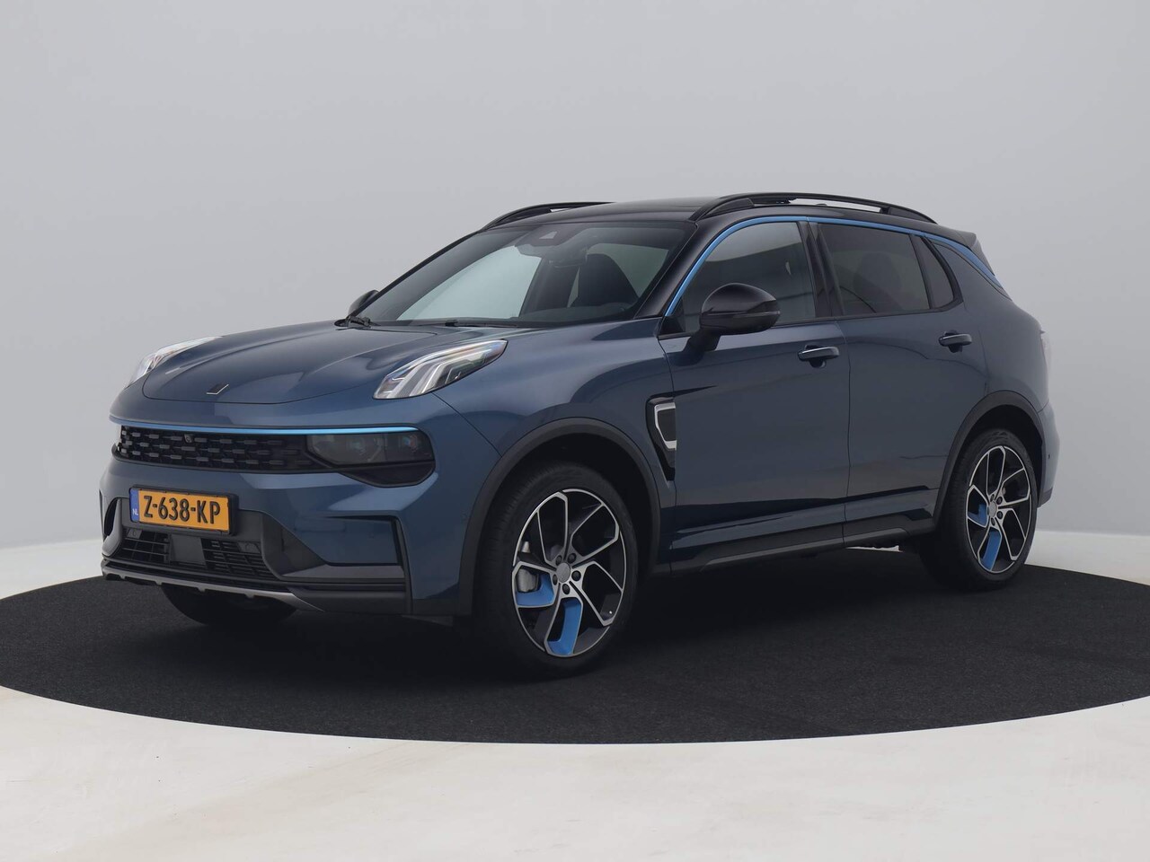 Lynk & Co 01 - 80 X NIEUW OP VOORRAAD | 1.5 Plug-in Hybrid | TREKHAAK | NAAR WENS TE PERSONALISEREN - AutoWereld.nl