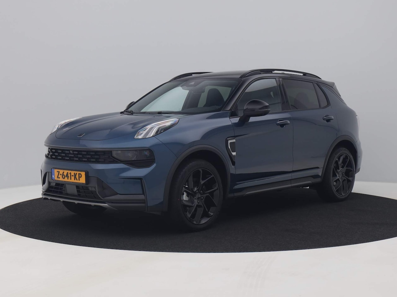 Lynk & Co 01 - NEW | 1.5 Plug-in Hybrid | 360° | BLACK | ZWARTE HEMEL | TREKHAAK | NLD AUTO | FACELIFT - AutoWereld.nl