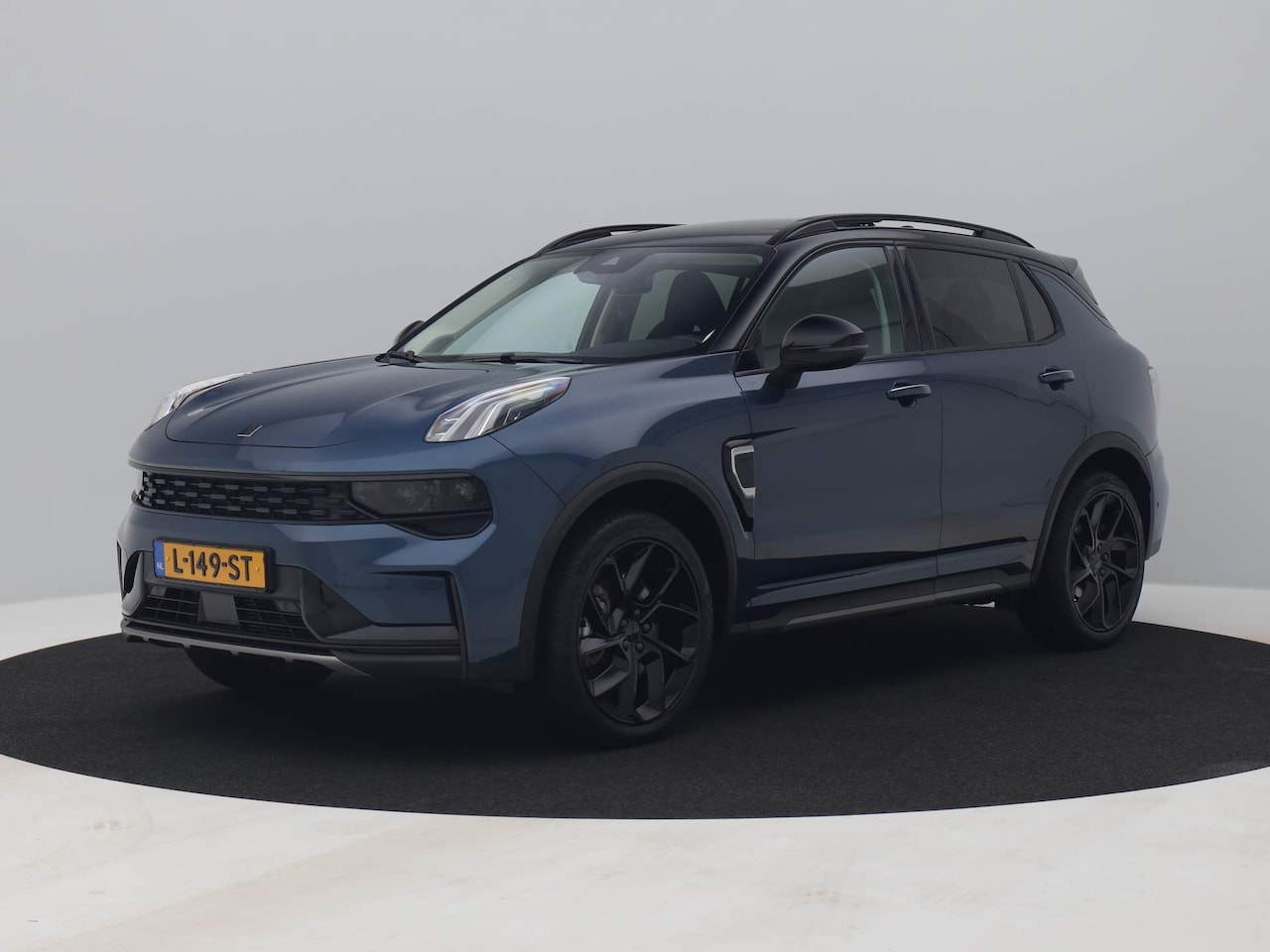 Lynk & Co 01 - 1.5 Plug-in Hybrid | NLD AUTO | BLACK | VOL LEDER | TREKHAAK - AutoWereld.nl