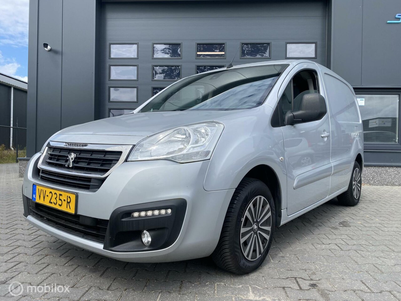 Peugeot Partner - bestel 120 1.6 HDI / Navi / Schuifdeur/Airco - AutoWereld.nl