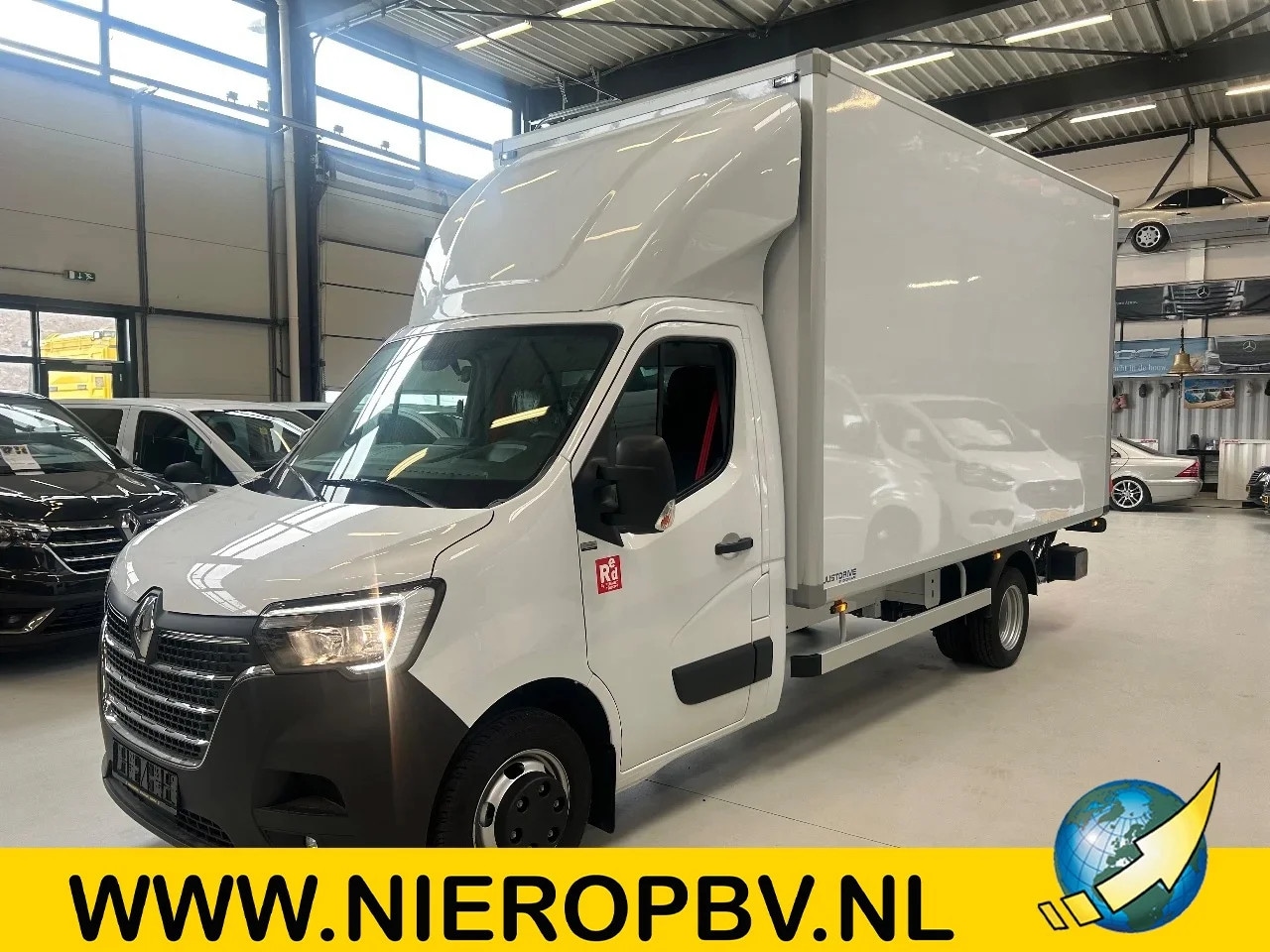 Renault Master - T35 2.3DCI Bakwagen Nieuw 165PK 1000KG Laadklep 6X Op Voorraad - AutoWereld.nl