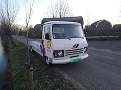 Peugeot J-5/J-9 - Heuliez Autotransporter