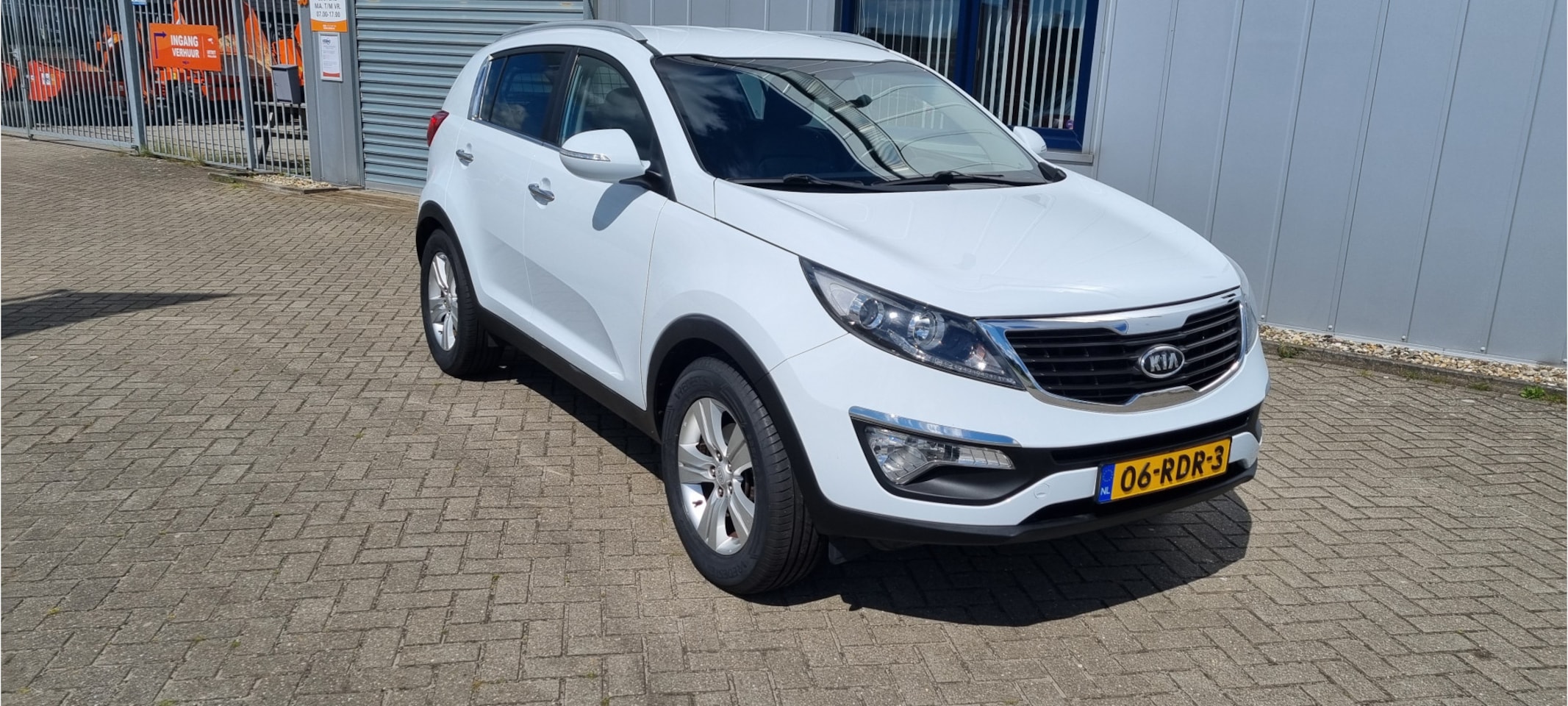 Kia Sportage - 1.7 CRDI X-ecutive Plus Pack 1.7 CRDI X-ecutive Plus Pack - AutoWereld.nl