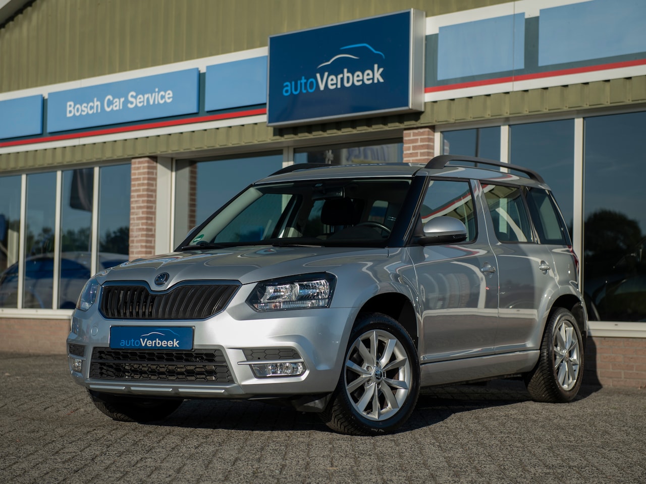 Skoda Yeti Outdoor - 1.2 TSI Ambition Aut. | Facelift model | Trekhaak | 17" Lichtmetalen velgen - AutoWereld.nl