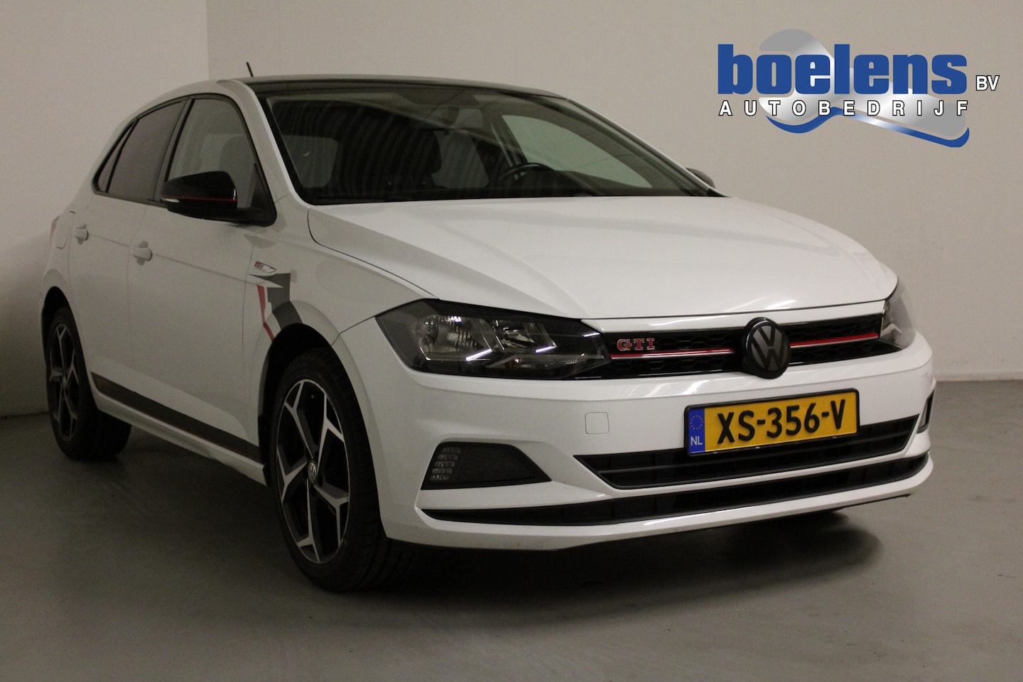 Volkswagen Polo - 1.0 TSI Comfortline-Gti | 140PK! | 17'LMV | CARPLAY | ADAPT-CRUISE | D-GLAS | FRONT-ASSIST - AutoWereld.nl