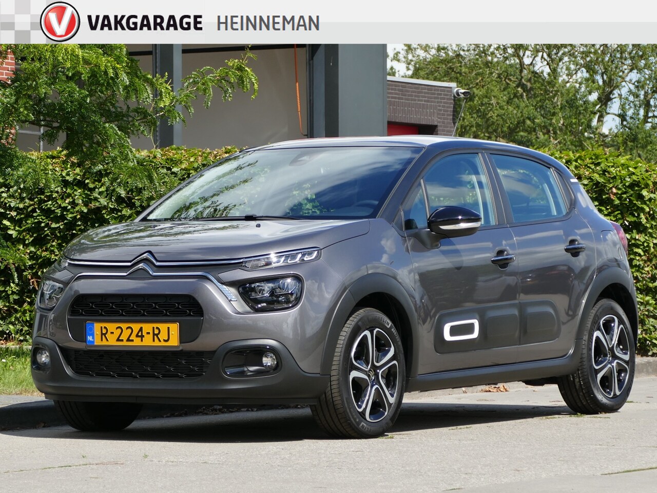 Citroën C3 - 1.2 PureTech Shine Business | Apple Carplay / Android auto | stoelverwarming | LED koplamp - AutoWereld.nl