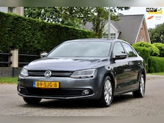 Volkswagen Jetta - 1.2 TSI Comfortline | NAVI | CLIMA | CRUISE | PDC | ZEER MOOIE GOED ONDERHOUDEN AUTO |