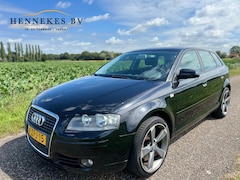 Audi A3 Sportback - 1.6 FSI Attraction Clima / Rotor velgen